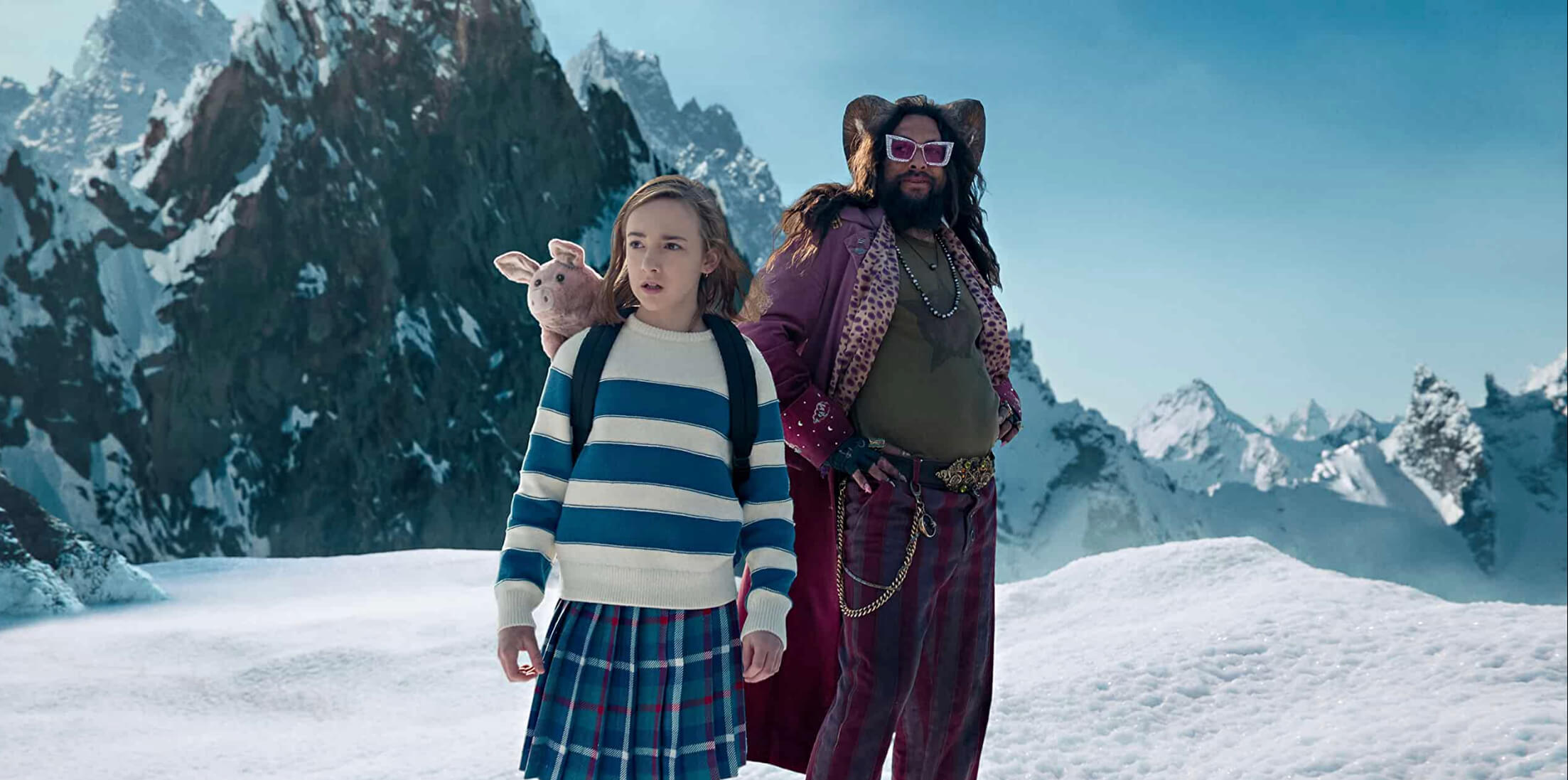 Jason Momoa在電影中的奇怪服裝（圖片來源：Netflix）
