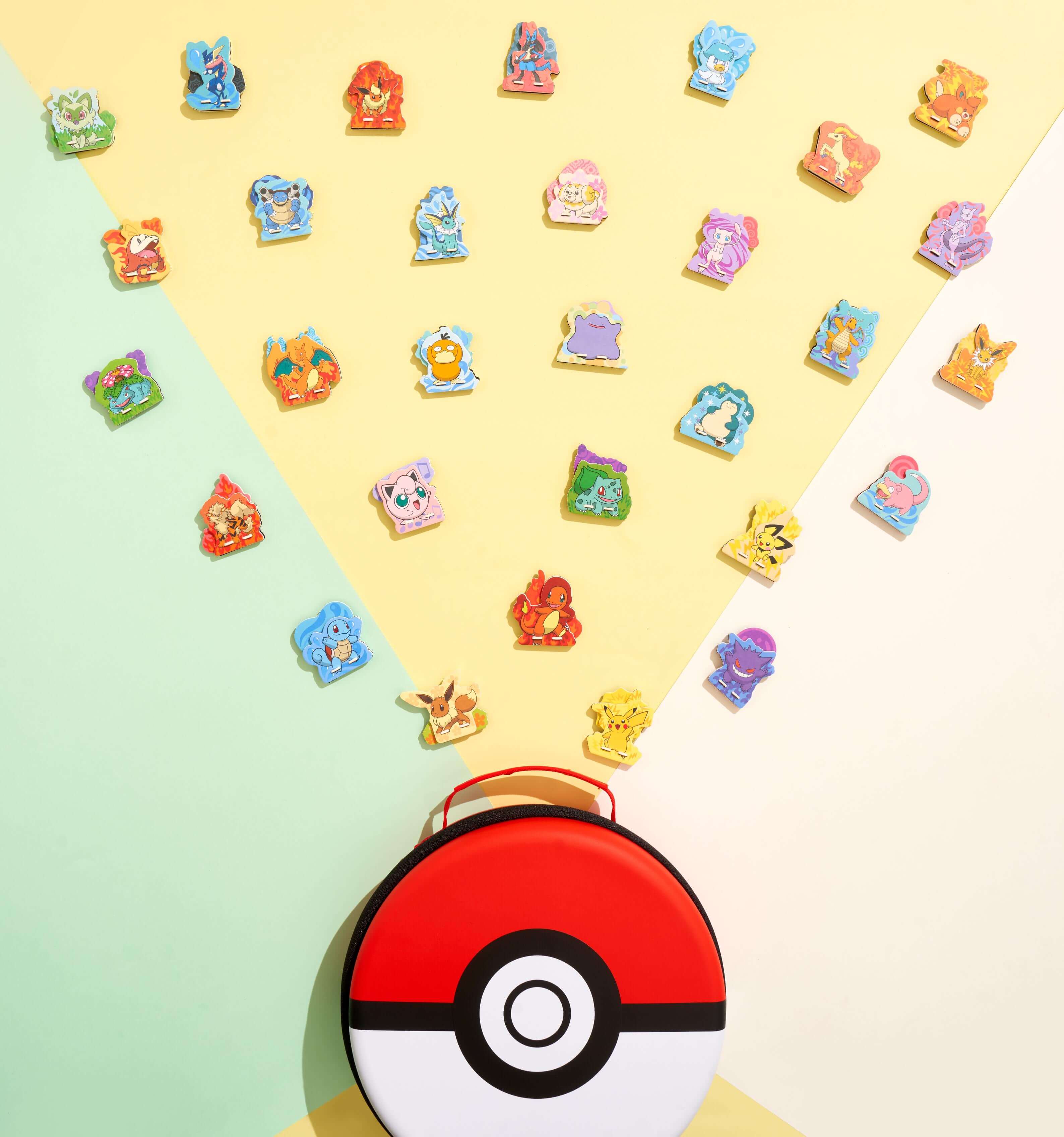 充滿玩味感的「精靈球收納盒」登場，與你一起收集及展示滿滿的30款Pokémon「立體砌圖」！